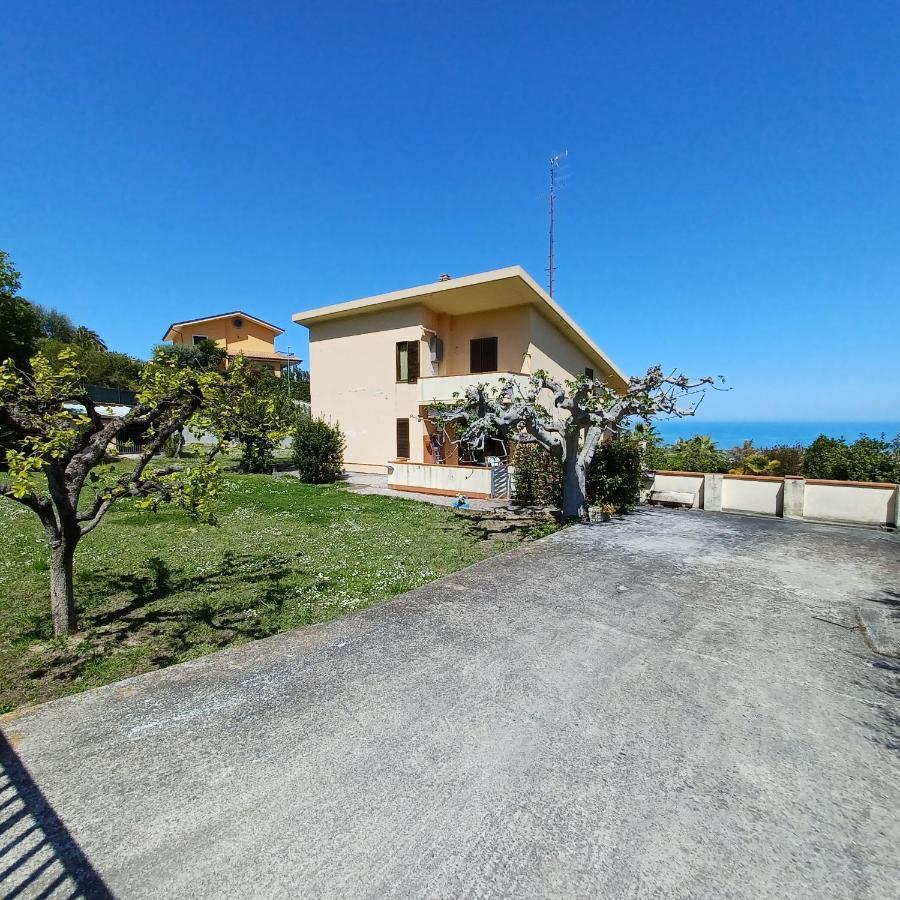 B&B Verena, Casa Ferrari 科隆内拉 外观 照片